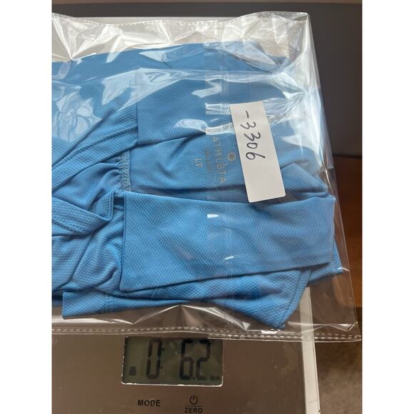 Athleta Women's T Shirt Blue Activewear Athleisure Sz L Tall - Picture 11 of 11